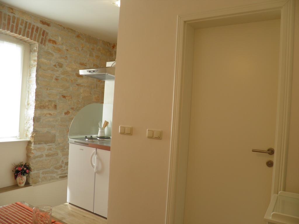 Apartments Vanesa Pula Luaran gambar